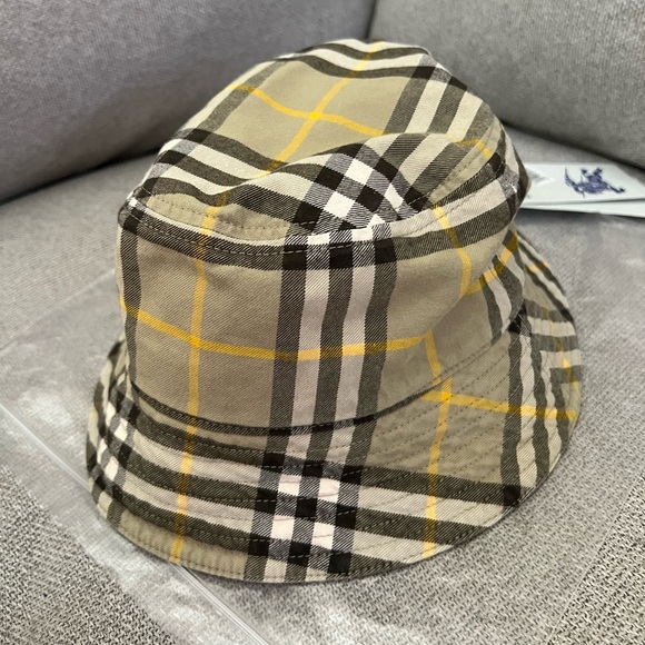 NEW Burberry Archive Classic Neutral Check Print Cotton Bucket Hat in Hunter - Picture 5 of 12